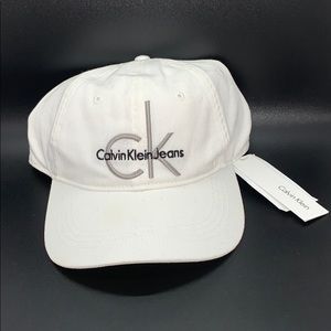 Calvin Klein strap back hat white once size